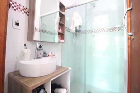 Casa à venda com 165m², 3 quartos e 2 vagasBanheiro da suíte 2