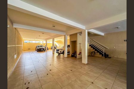 Garagem de apartamento à venda com 2 quartos, 55m² em Vila Eldizia, Santo André