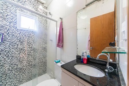 Apartamento à venda com 55m², 2 quartos e 1 vaga Apartamento à venda com 55m², 2 quartos e 1 vagaBanheiro do Quarto 2