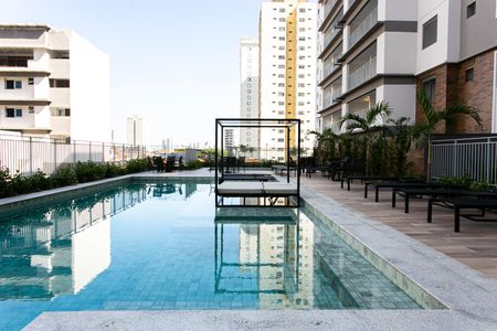 Apartamento para alugar com 122m², 3 quartos e 2 vagas Apartamento para alugar com 122m², 3 quartos e 2 vagasÁrea comum - Piscina