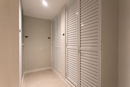 Apartamento para alugar com 122m², 3 quartos e 2 vagas Apartamento para alugar com 122m², 3 quartos e 2 vagasDepósito