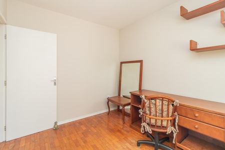 Quarto 2 de apartamento para alugar com 2 quartos, 78m² em Menino Deus, Porto Alegre