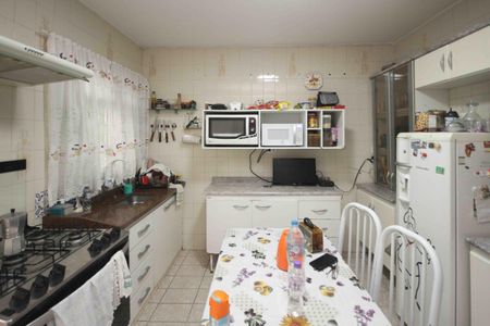 Casa à venda com 250m², 3 quartos e 4 vagas