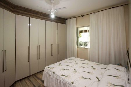 Casa à venda com 250m², 3 quartos e 4 vagas