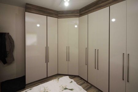 Casa à venda com 250m², 3 quartos e 4 vagas