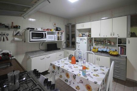 Casa à venda com 250m², 3 quartos e 4 vagas