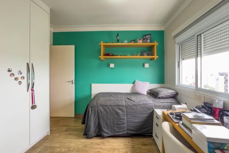 Apartamento à venda com 151m², 4 quartos e 3 vagasQuarto 2