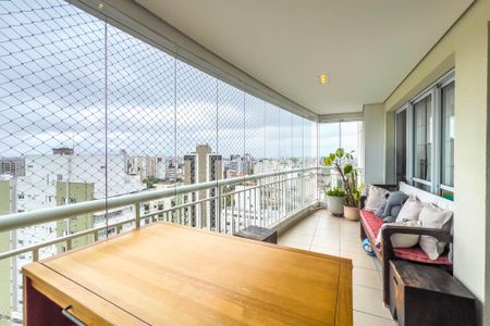 Apartamento à venda com 151m², 4 quartos e 3 vagasVaranda