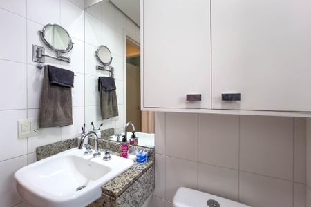 Apartamento à venda com 151m², 4 quartos e 3 vagasBanheiro