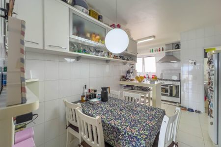 Apartamento à venda com 151m², 4 quartos e 3 vagasCozinha