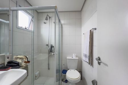 Apartamento à venda com 151m², 4 quartos e 3 vagasBanheiro do quarto 2