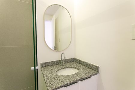 Apartamento à venda com 83m², 3 quartos e 2 vagasBanheiro Social