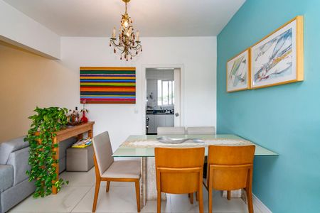 Apartamento à venda com 116m², 4 quartos e 3 vagas Apartamento à venda com 116m², 4 quartos e 3 vagasSala