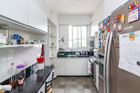 Apartamento à venda com 116m², 4 quartos e 3 vagas Apartamento à venda com 116m², 4 quartos e 3 vagasCozinha