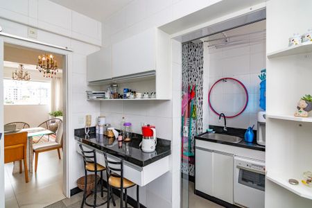 Apartamento à venda com 116m², 4 quartos e 3 vagas Apartamento à venda com 116m², 4 quartos e 3 vagasCozinha