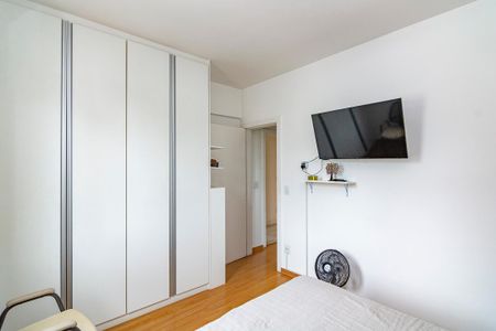 Apartamento à venda com 116m², 4 quartos e 3 vagas Apartamento à venda com 116m², 4 quartos e 3 vagasSuíte 2
