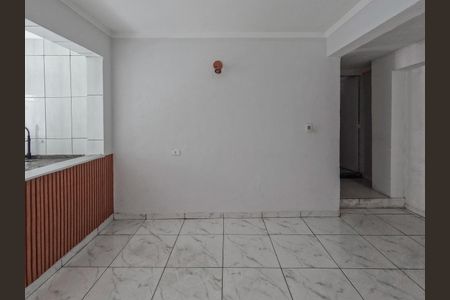 Casa para alugar com 4 quartos, 270m² em Vila Rica, São Paulo