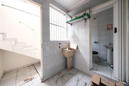 Casa para alugar com 100m², 2 quartos e sem vagaÁrea de Serviço