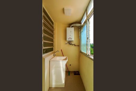 Apartamento à venda com 68m², 2 quartos e sem vaga Apartamento à venda com 68m², 2 quartos e sem vagaÁrea de Serviço