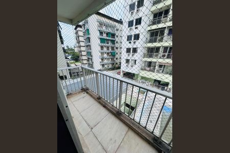Apartamento à venda com 77m², 2 quartos e 1 vagaVaranda
