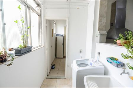 Apartamento à venda com 236m², 3 quartos e 1 vagaÁrea de Serviço