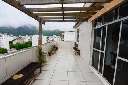 Apartamento à venda com 236m², 3 quartos e 1 vagaTerraço