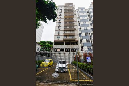 Apartamento à venda com 236m², 3 quartos e 1 vagaFachada