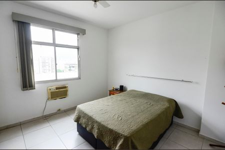 Apartamento à venda com 236m², 3 quartos e 1 vagaQuarto 2