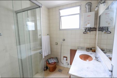 Apartamento à venda com 236m², 3 quartos e 1 vagaBanheiro da Suíte