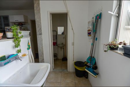 Apartamento à venda com 236m², 3 quartos e 1 vagaÁrea de Serviço