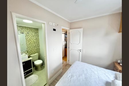 Apartamento à venda com 81m², 3 quartos e 2 vagas Apartamento à venda com 81m², 3 quartos e 2 vagasQuarto Suíte