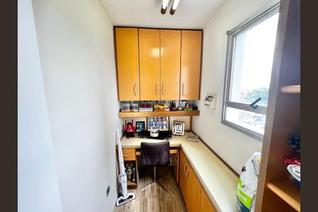 Apartamento à venda com 81m², 3 quartos e 2 vagas Apartamento à venda com 81m², 3 quartos e 2 vagasEscritório