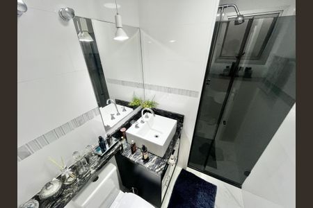 Apartamento à venda com 81m², 3 quartos e 2 vagas Apartamento à venda com 81m², 3 quartos e 2 vagasBanheiro