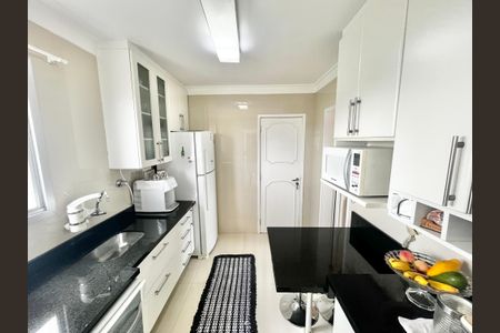 Apartamento à venda com 81m², 3 quartos e 2 vagas Apartamento à venda com 81m², 3 quartos e 2 vagasCozinha