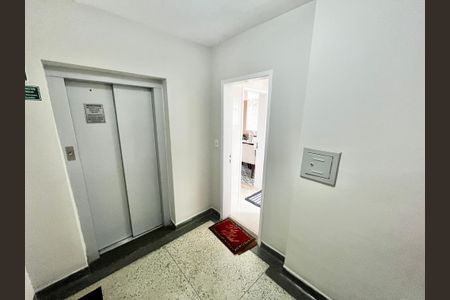 Apartamento à venda com 81m², 3 quartos e 2 vagas Apartamento à venda com 81m², 3 quartos e 2 vagashall de Serviço