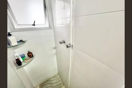 Apartamento à venda com 81m², 3 quartos e 2 vagas Apartamento à venda com 81m², 3 quartos e 2 vagasBanheiro da Suíte