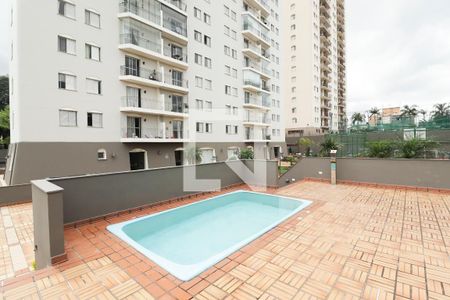 Apartamento à venda com 81m², 3 quartos e 2 vagas Apartamento à venda com 81m², 3 quartos e 2 vagasÁrea comum - Piscina