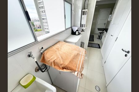 Apartamento à venda com 81m², 3 quartos e 2 vagas Apartamento à venda com 81m², 3 quartos e 2 vagasÁrea de Serviço