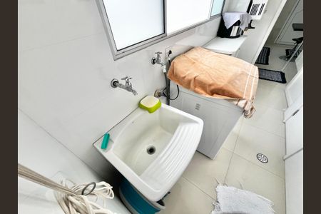 Apartamento à venda com 81m², 3 quartos e 2 vagas Apartamento à venda com 81m², 3 quartos e 2 vagasÁrea de Serviço