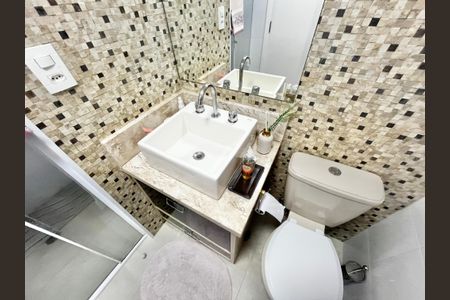 Apartamento à venda com 81m², 3 quartos e 2 vagas Apartamento à venda com 81m², 3 quartos e 2 vagasBanheiro da Suíte