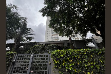 Apartamento à venda com 81m², 3 quartos e 2 vagas Apartamento à venda com 81m², 3 quartos e 2 vagasFachada