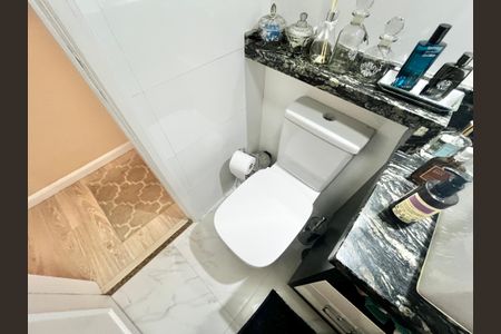 Apartamento à venda com 81m², 3 quartos e 2 vagas Apartamento à venda com 81m², 3 quartos e 2 vagasBanheiro