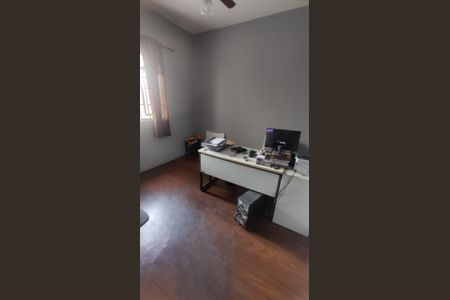 Casa para alugar com 5 quartos, 312m² em Santa Monica, Belo Horizonte