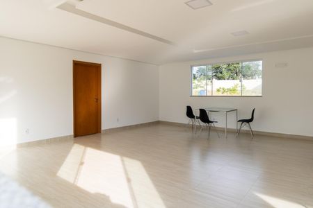 Apartamento para alugar com 45m², 2 quartos e 1 vaga Apartamento para alugar com 45m², 2 quartos e 1 vagaÁrea comum - Salão de festas