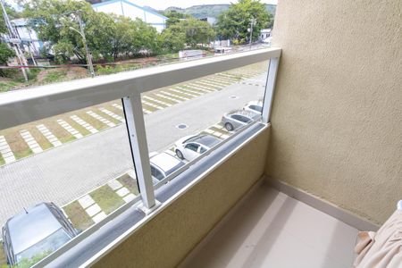 Varanda de apartamento para alugar com 2 quartos, 45m² em Inhoaíba, Rio de Janeiro