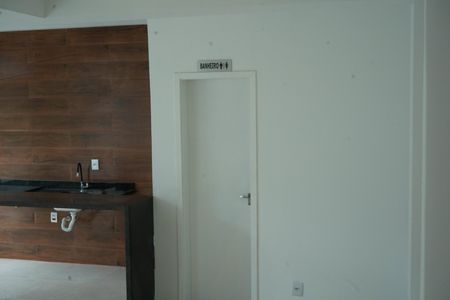 Apartamento para alugar com 33m², 1 quarto e sem vaga Apartamento para alugar com 33m², 1 quarto e sem vagaÁrea comum - Salão de festas