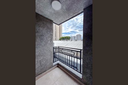 Apartamento para alugar com 43m², 2 quartos e sem vagaVaranda