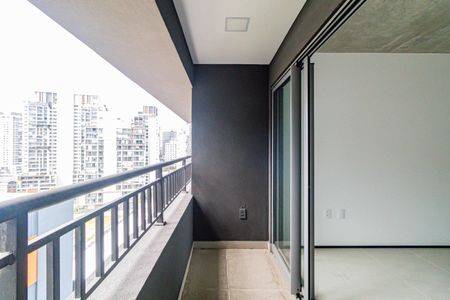 Studio à venda com 23m², 1 quarto e sem vaga Studio à venda com 23m², 1 quarto e sem vagaVaranda