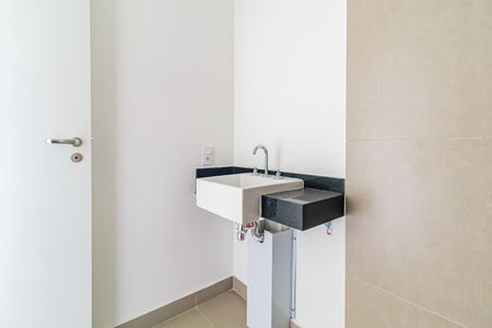 Banheiro de kitnet/studio à venda com 1 quarto, 18m² em Jardim das Acacias, São Paulo