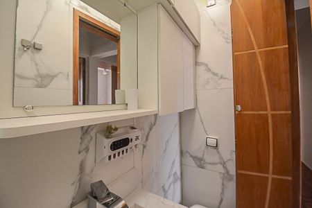 Apartamento para alugar com 68m², 2 quartos e 2 vagasBanheiro